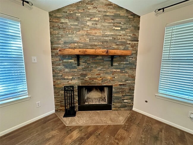 Building Photo - 18410 Cypress Meade Ln