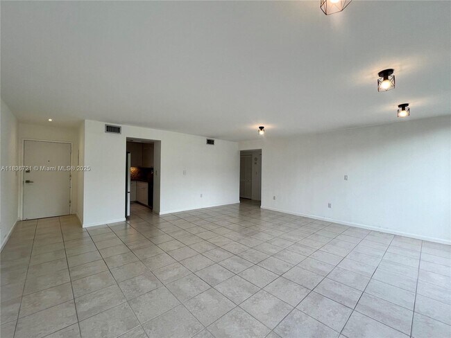 Building Photo - 155 Sunrise Dr