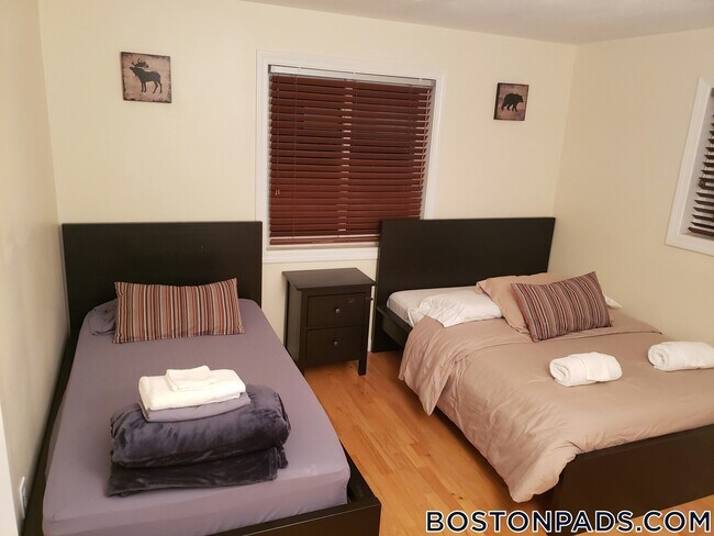 Building Photo - 33 Oxford Cir