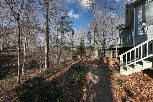 Building Photo - Luxury Kingsmill Treehouse Retreat | 7BR Custom Home with Private Suite