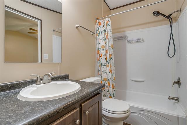 Building Photo - 1948 Lariat Ln