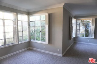 Building Photo - 951 Masselin Ave