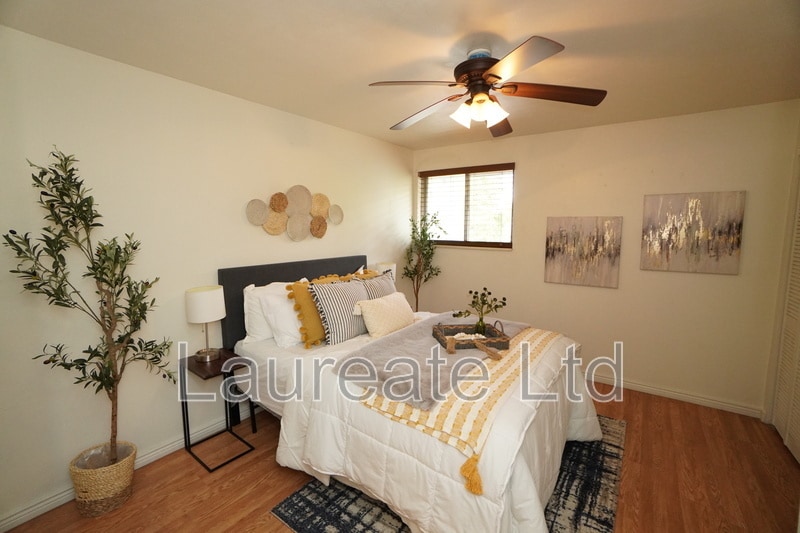 Building Photo - 5 S Elati St