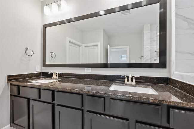 Building Photo - 3311 Full Bellied Ln