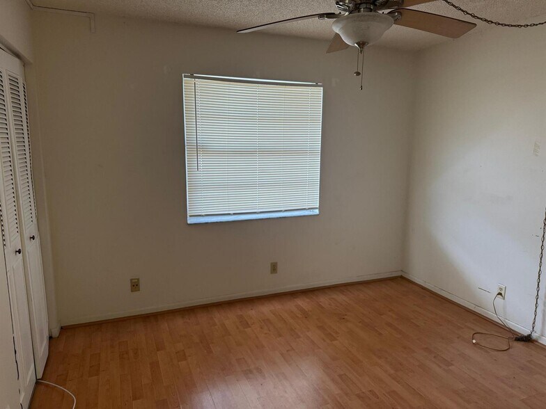 Building Photo - 3141 NW 47th Ter