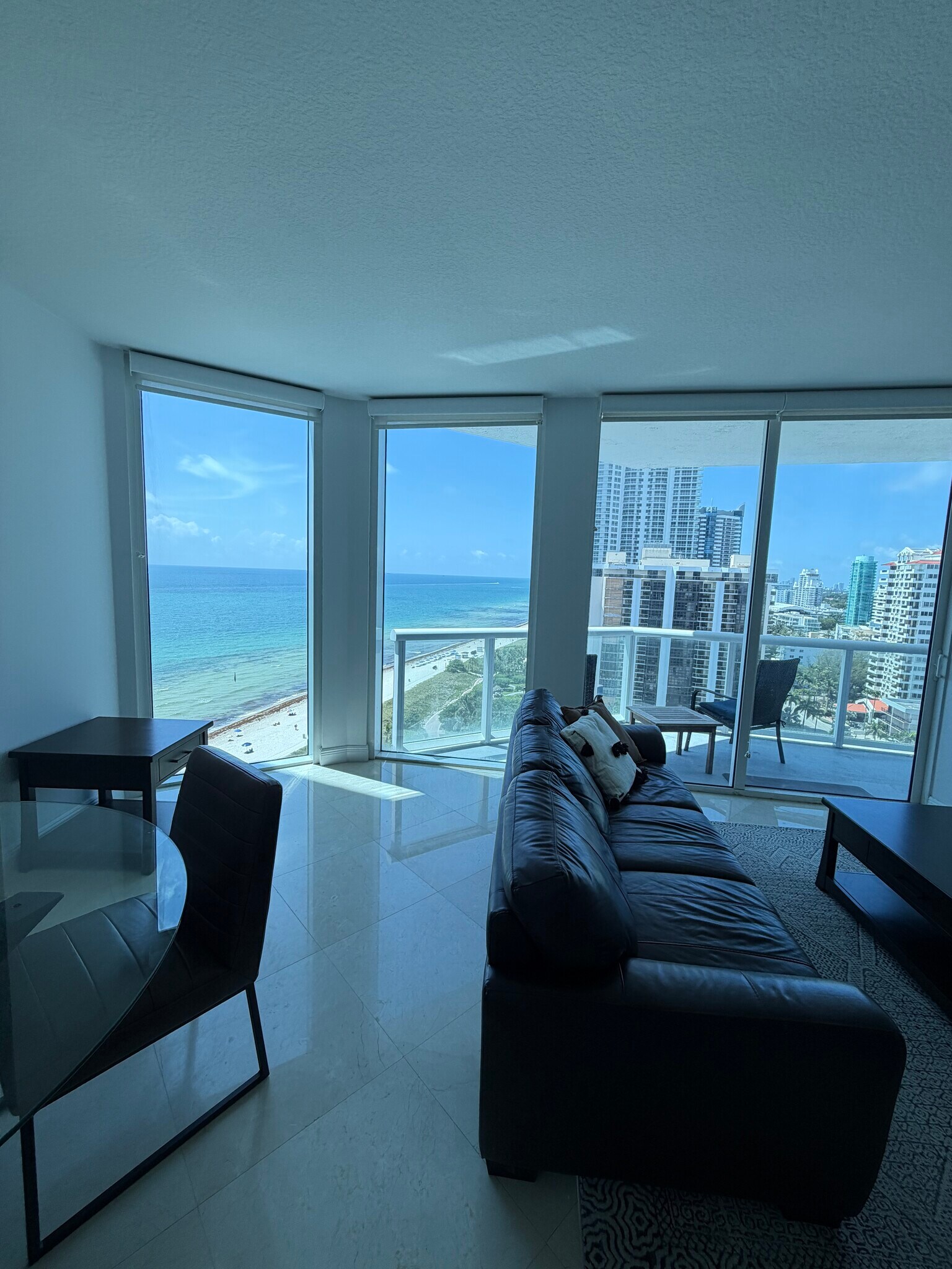 Building Photo - 6515 Collins Ave