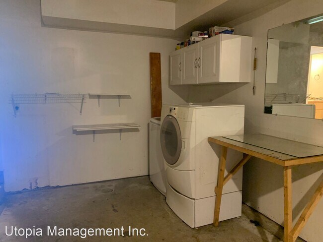 Building Photo - 3 br, 2.5 bath House - 1496 Fruitland Drive
