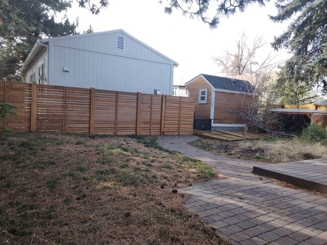 Building Photo - Urban Elegance Meets Ultimate Privacy Near Juniper Park
