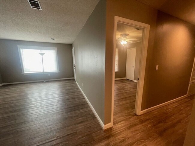 Building Photo - 3519 Goldfinch Drive