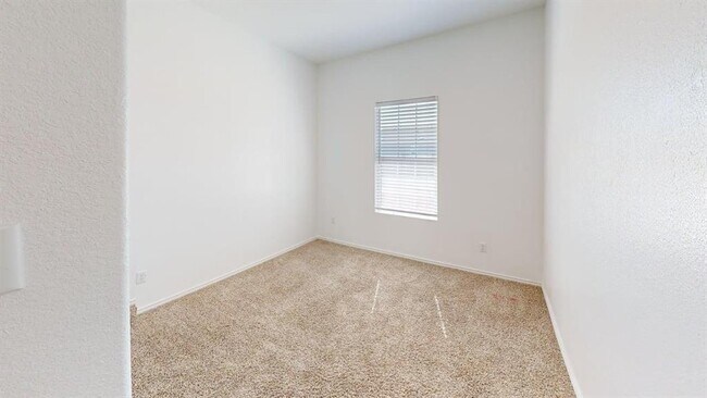 Building Photo - 1112 Rio Frio Ln