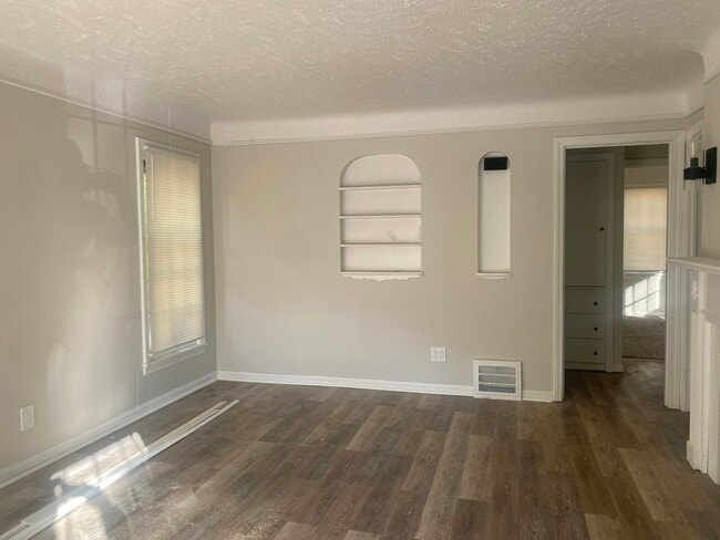 Building Photo - 12411 Harvard Ave