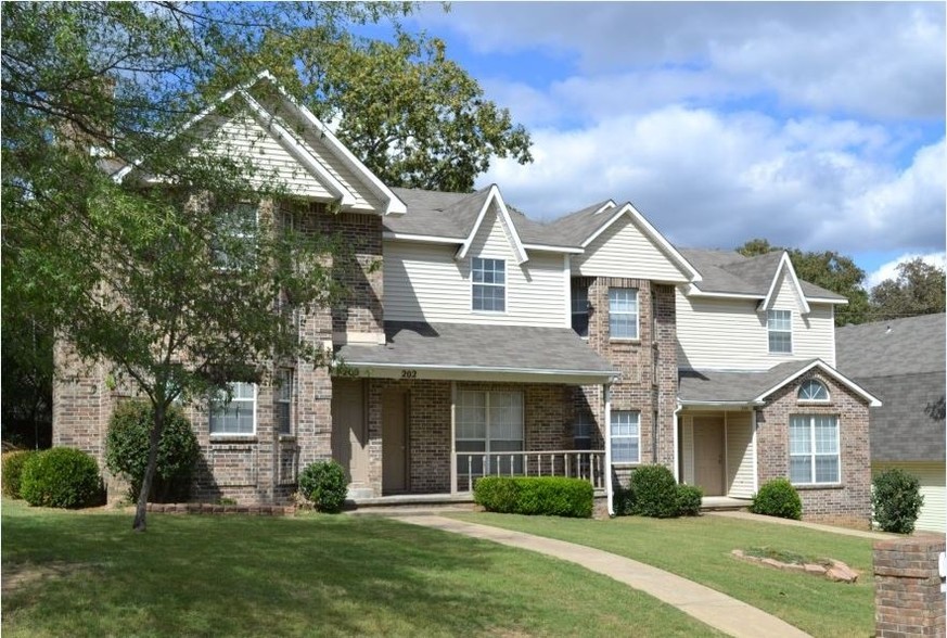 Primary Photo - Apple Valley Townhomes