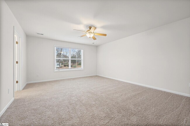 Building Photo - 218 Reynard Trl