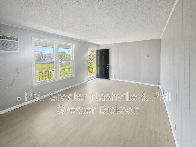 Building Photo - 542 Ashe Ave