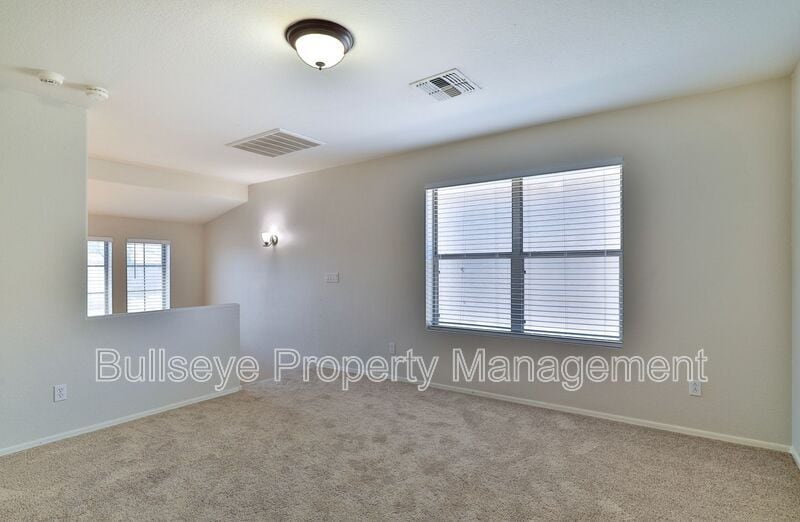 Building Photo - 2783 S Sailors Way