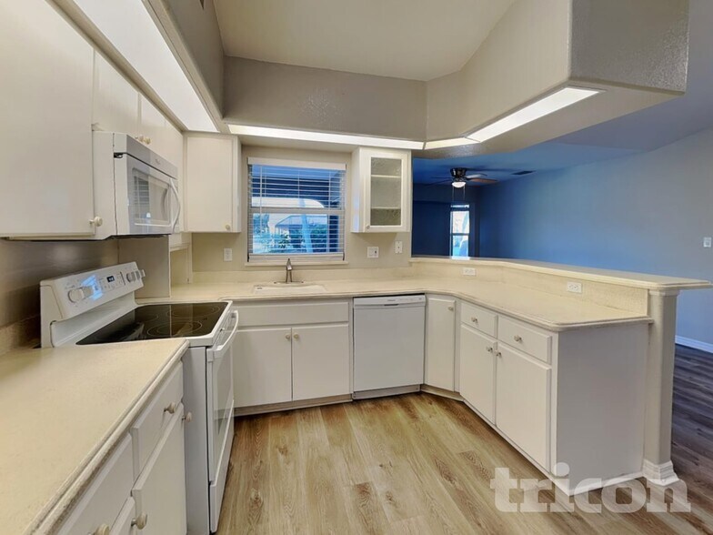 Building Photo - 26060 Concepcion Dr