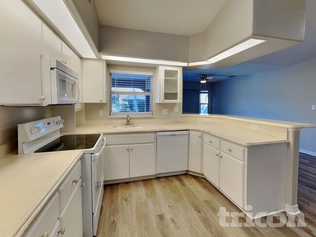 Building Photo - 26060 Concepcion Dr