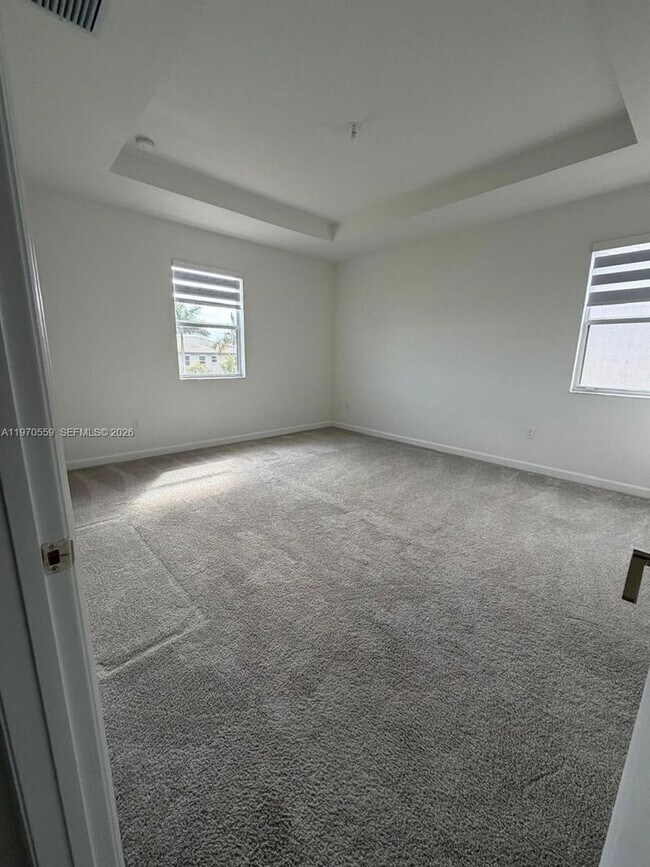 Building Photo - 2638 SE 9th St