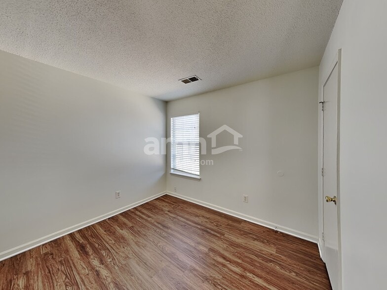 Building Photo - 9032 Little Hampton Pl