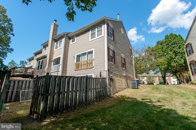 Building Photo - 10749 Kitchener Ct