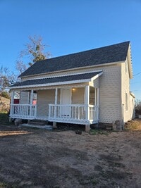 Building Photo - 415 W Oakland St