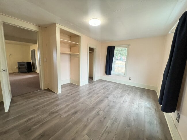 Building Photo - 13738 Myers Ln S