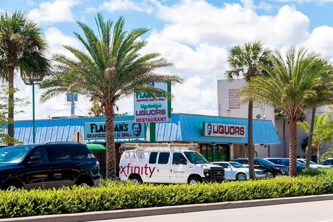 Building Photo - 2501 NE 12th St