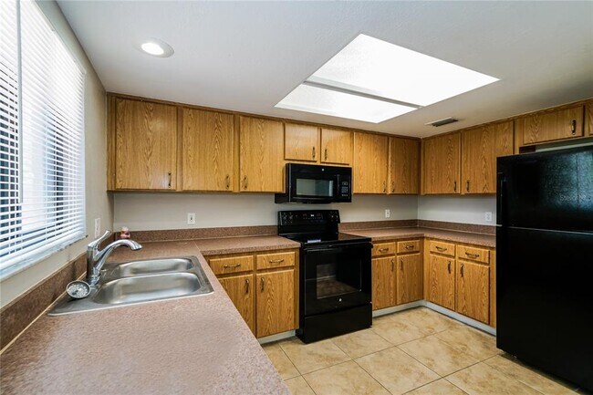 Building Photo - 4212 E Temple Heights Rd