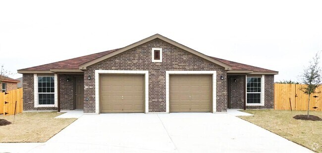 Building Photo - 1525 Justin Lp