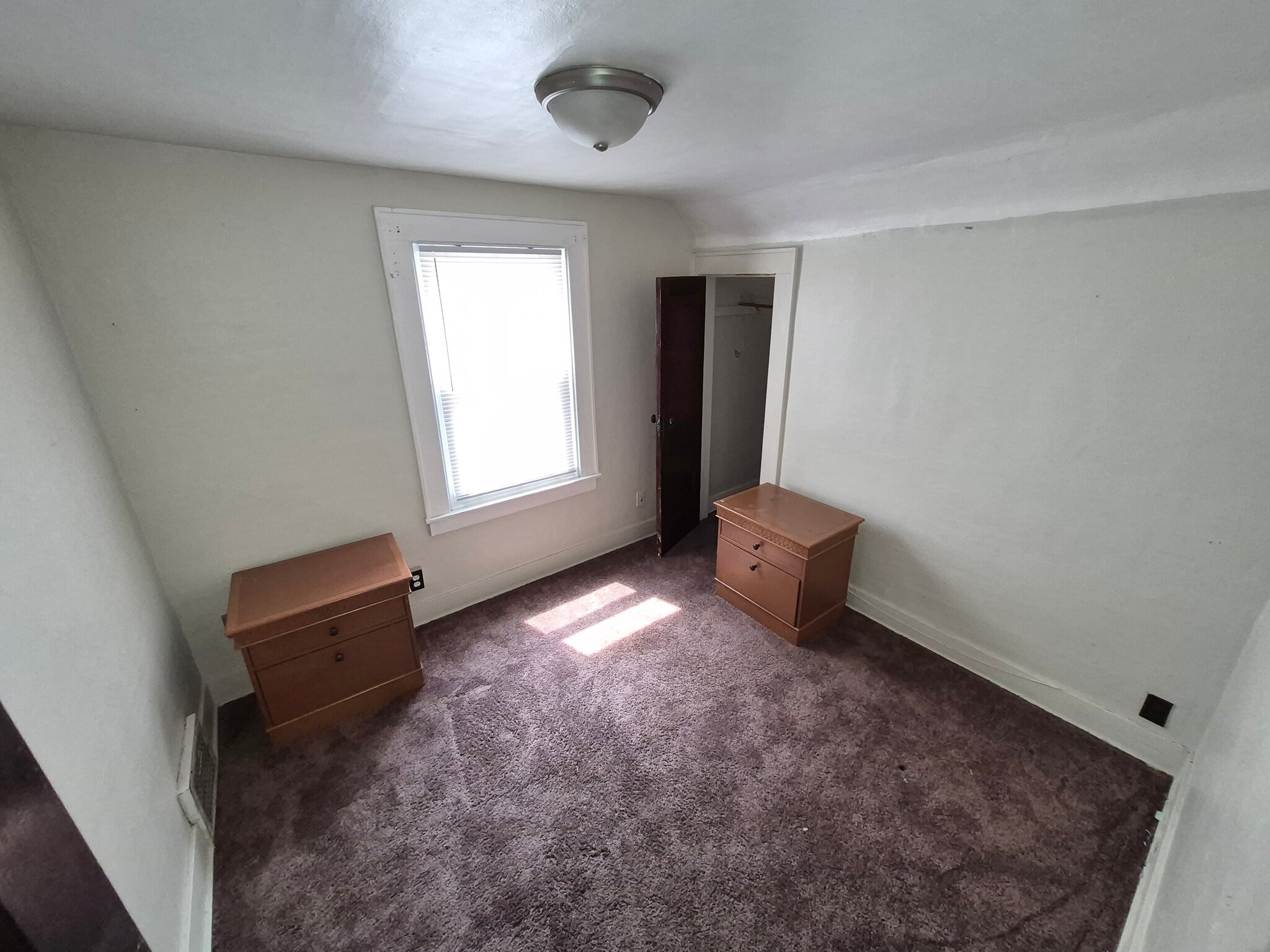 Building Photo - 601 Lathrop St