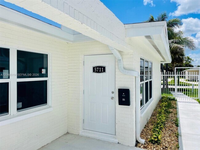 Building Photo - 5711 NW 28th St