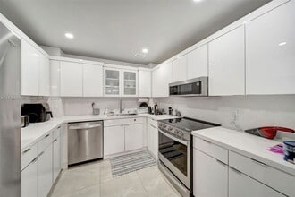 Building Photo - 1950 S Ocean Dr