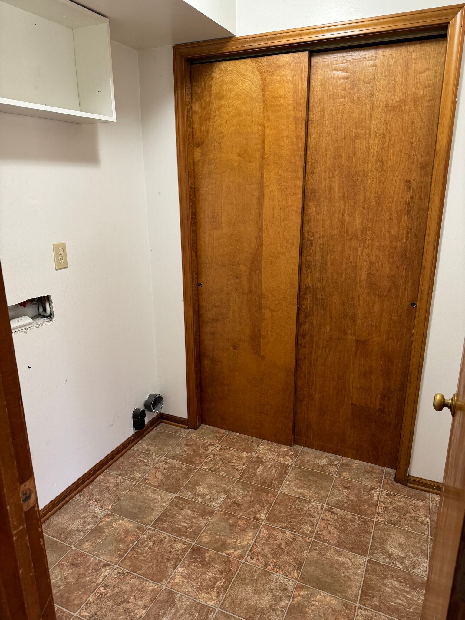 Laundry - 308 N Emmons St
