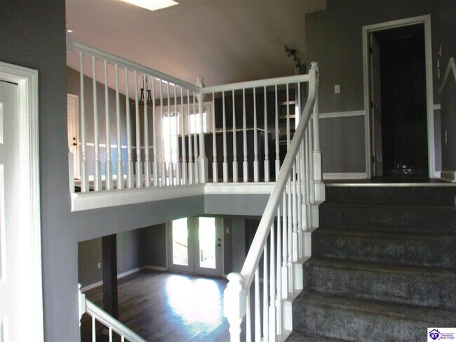 Building Photo - 609 Foxfire Rd