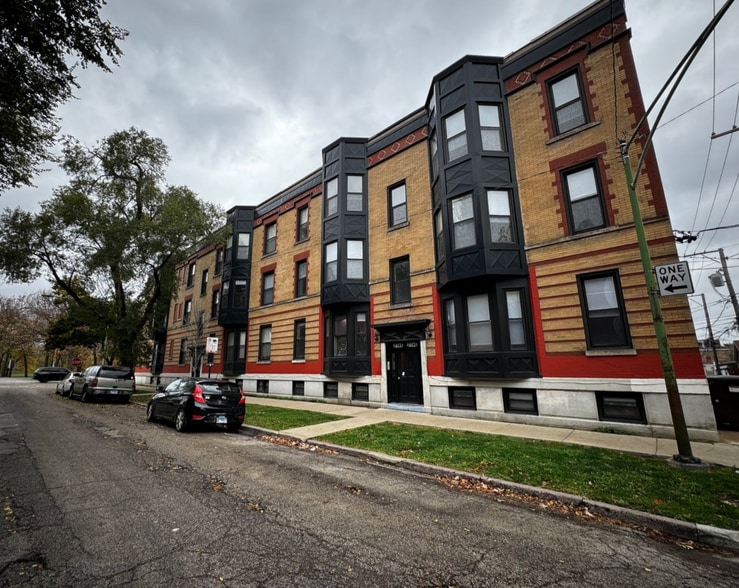 Building Photo - 2746 W Le Moyne St