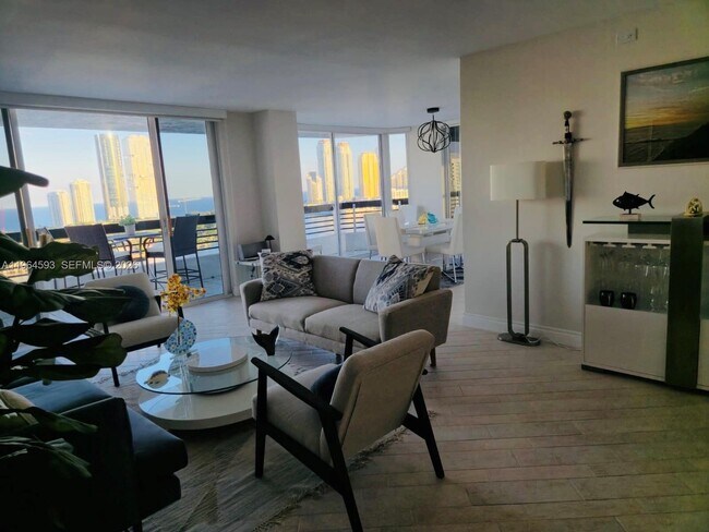 Building Photo - 3530 Mystic Pointe Dr