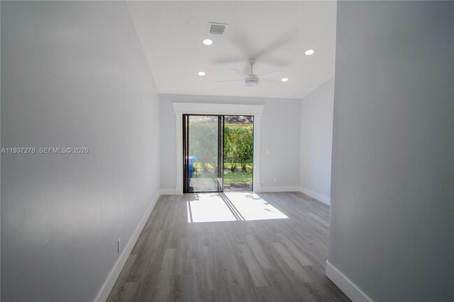 Building Photo - 3639 NW 83rd Ln