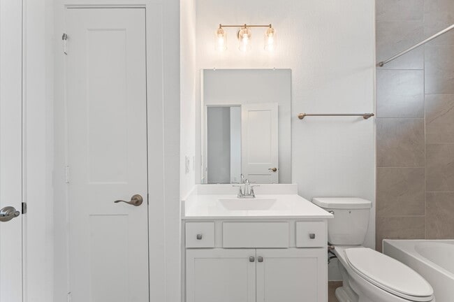 Building Photo - 21234 Black Gap Wildlife Dr