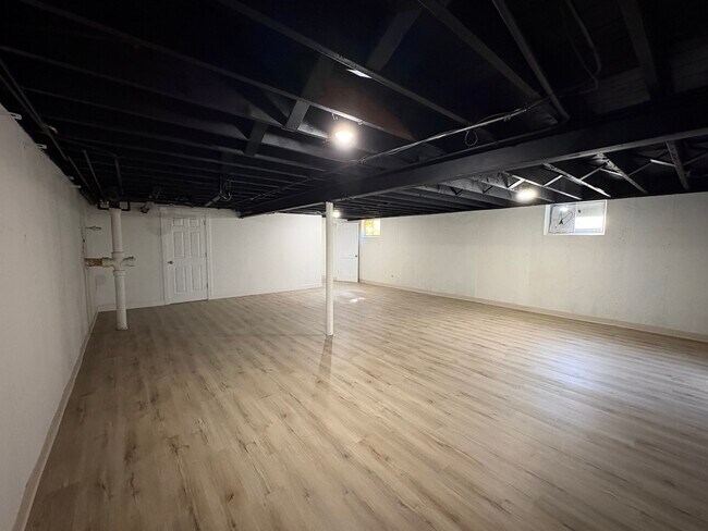 Building Photo - 311 Prairie Ave