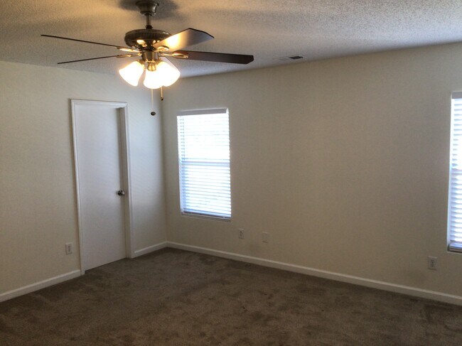 Building Photo - 209 Ranlo Avenue