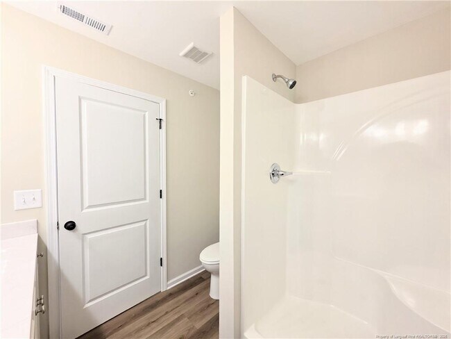 Building Photo - 1511 Fort Bragg Rd