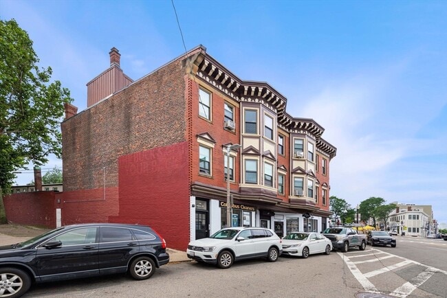 Building Photo - 141 Emerson St