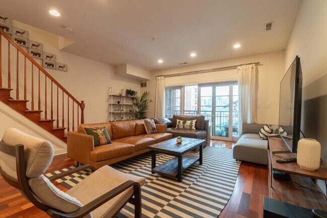 Building Photo - 22 Ave at Port Imperial