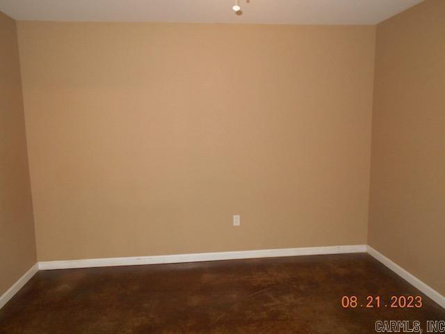 Building Photo - 20621 Cole Ln