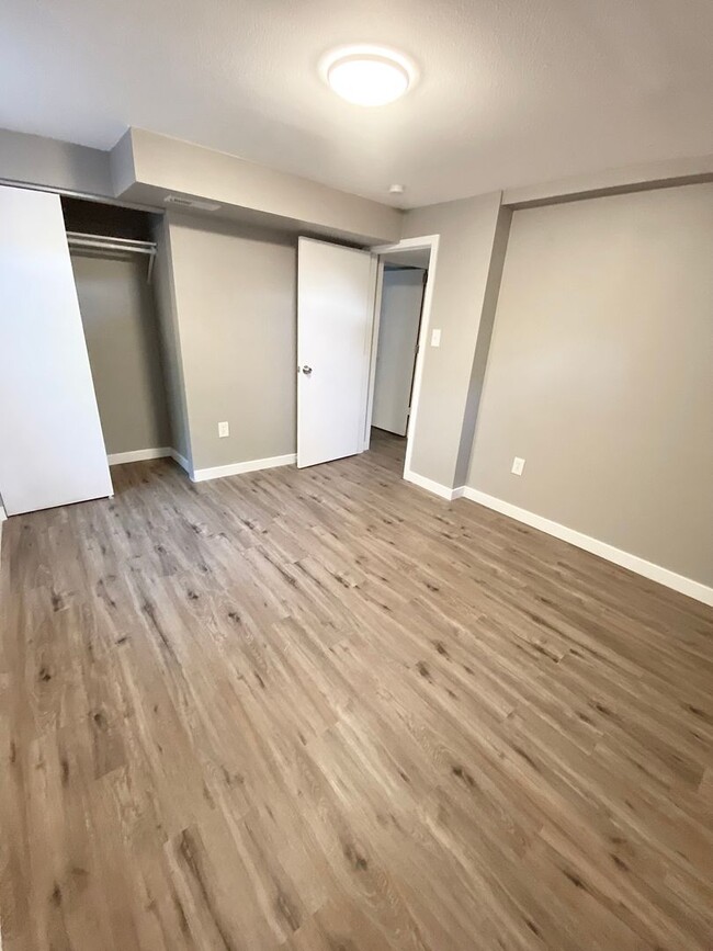 Building Photo - Spacious & Updated Home in Lakewood!-Open ...