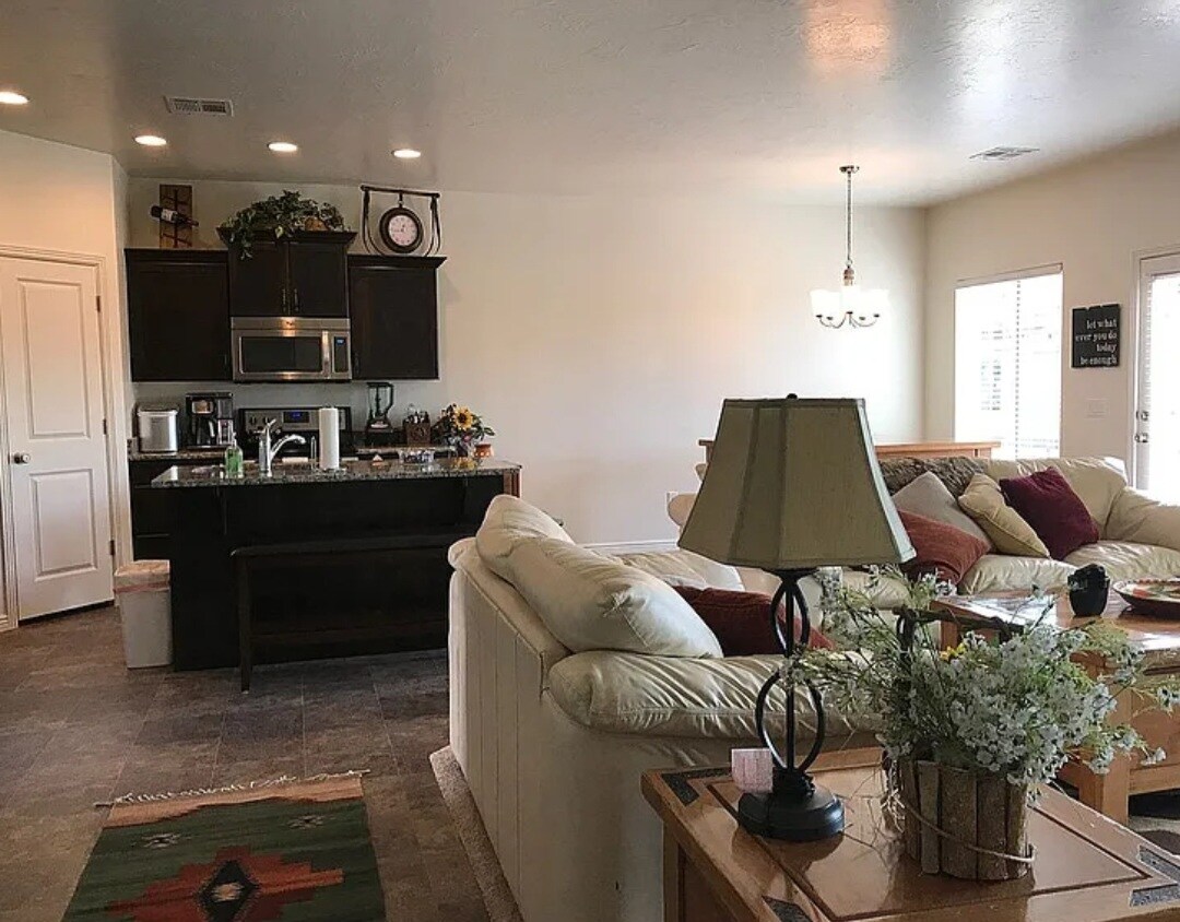 Building Photo - 3664 E Altair Way