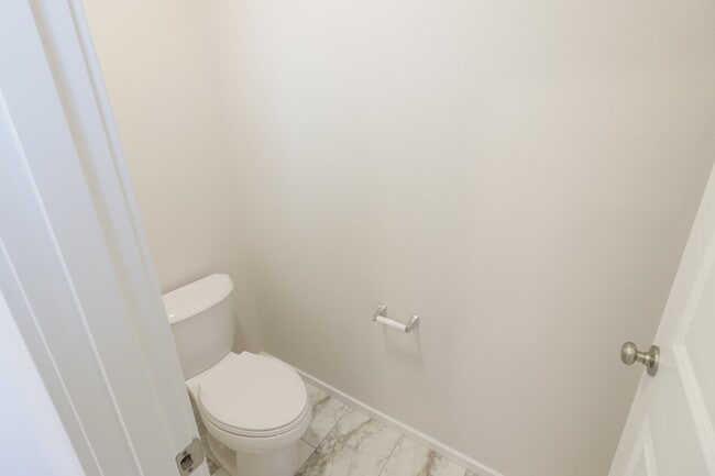 Building Photo - Now Leasing in Bend – 4/2.5 New Constructi...
