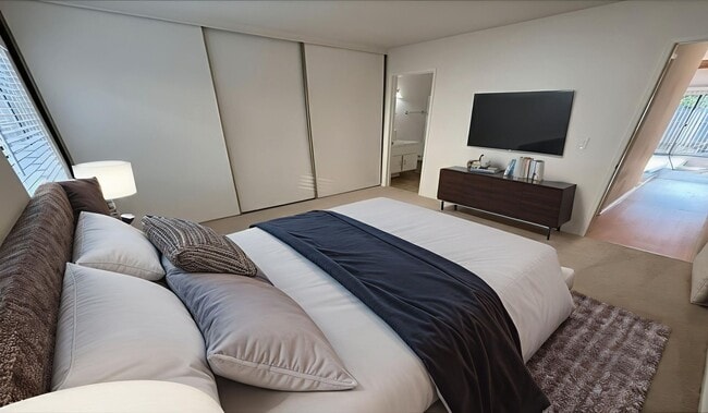 Building Photo - Modern Culver City Gem: Spacious 2-Bed Con...
