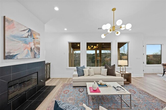 Building Photo - 7905 Brightman Ln
