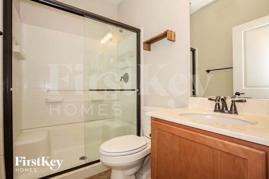 Building Photo - 6217 Escapa Ct